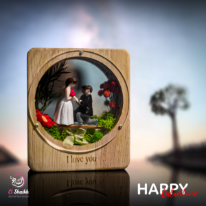 بلورة - كابلز في برواز خشبي مضئ